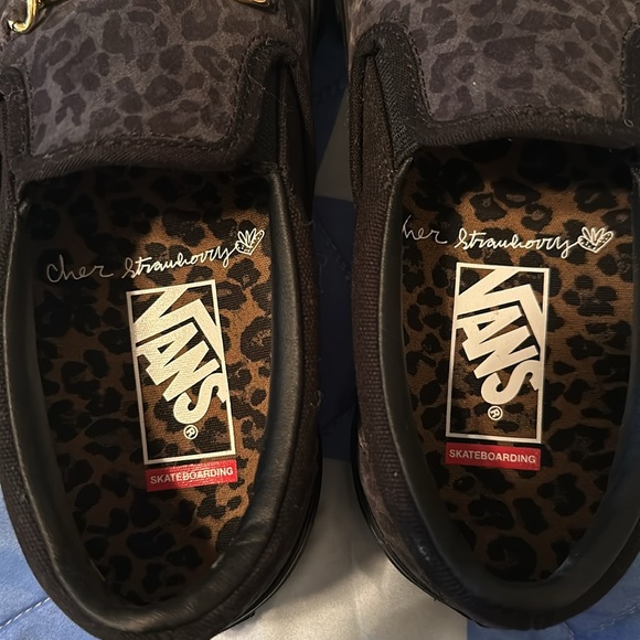 Cher Strauberry Cheetah Vans - Picture 4 of 9